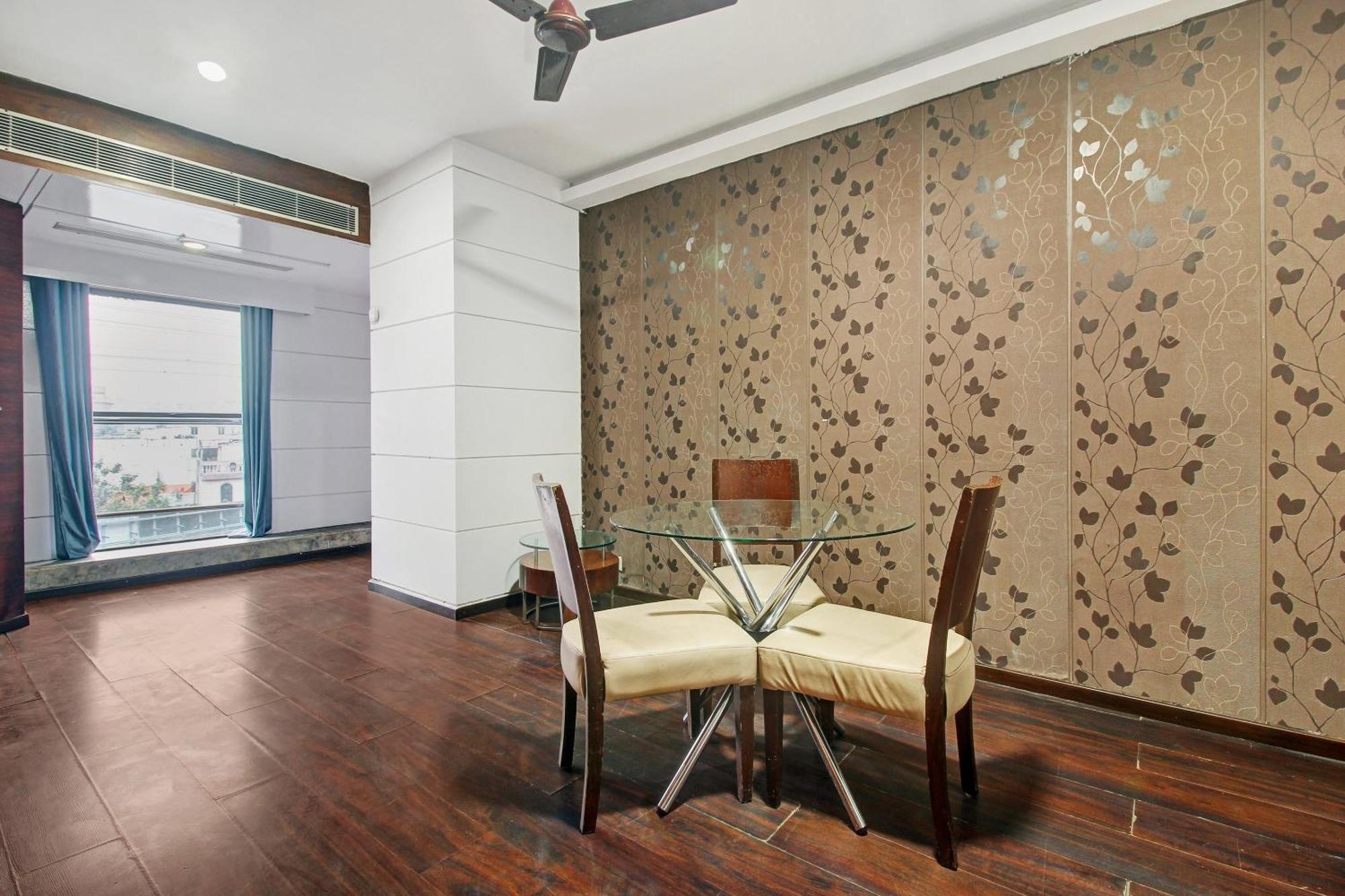 Townhouse Oak The Margi Hotel Near Yosufguda Metro Station Хайдарабад Экстерьер фото